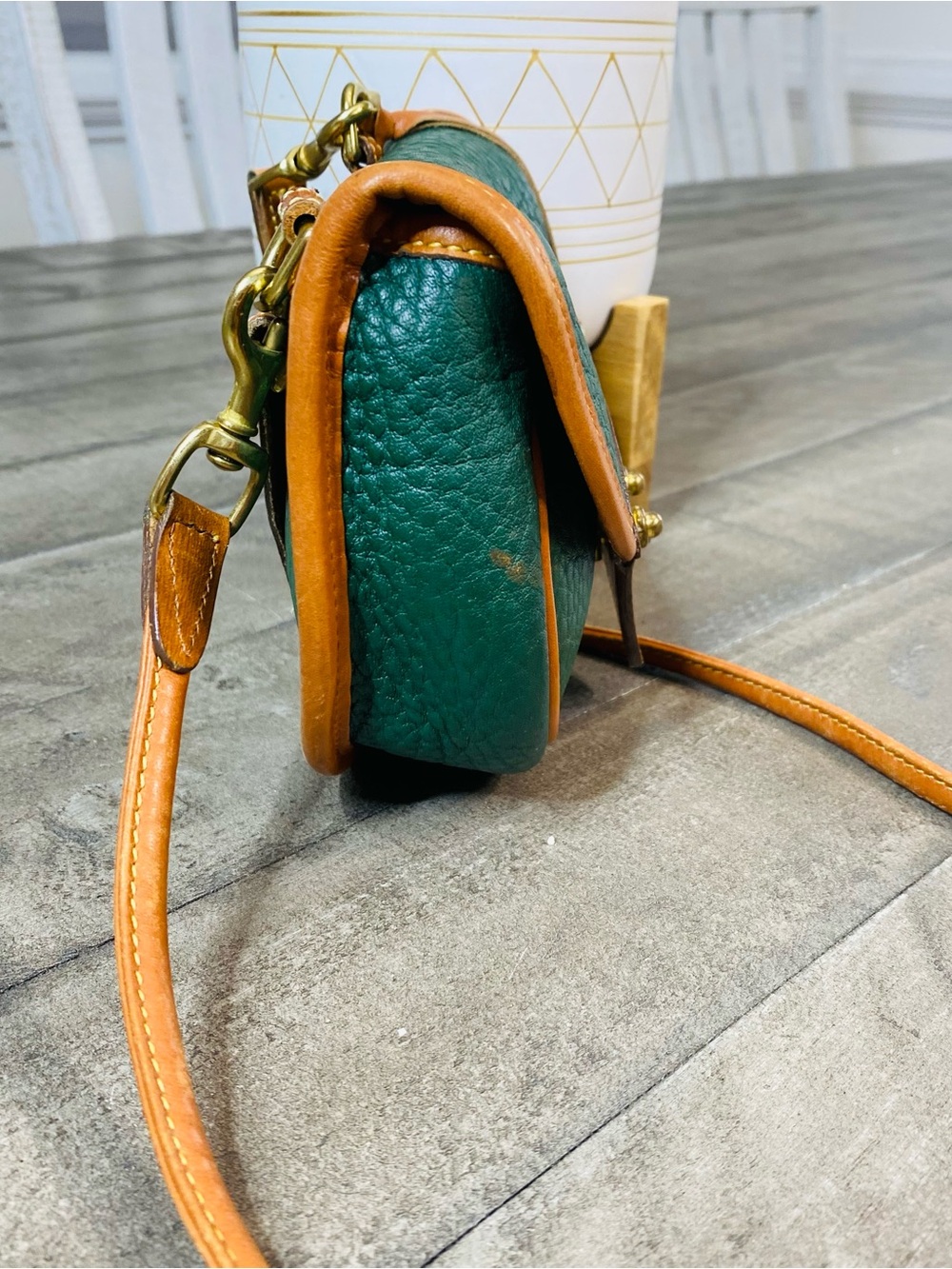 Vintage Dooney & Bourke AWL Ivy Green Leather Mini Cavalry Crossbody Belt Bag - Picture 5 of 11